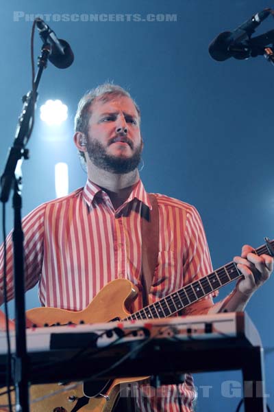 BON IVER - 2011-10-29 - PARIS - Espace Charlie Parker - Grande Halle - 
